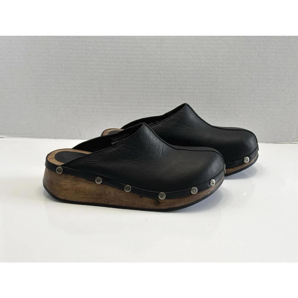 Rare Canyon River Blues Gordon Womens 7M Black Leather Wooden Sole Comfort Clogs - Picture 2 of 16